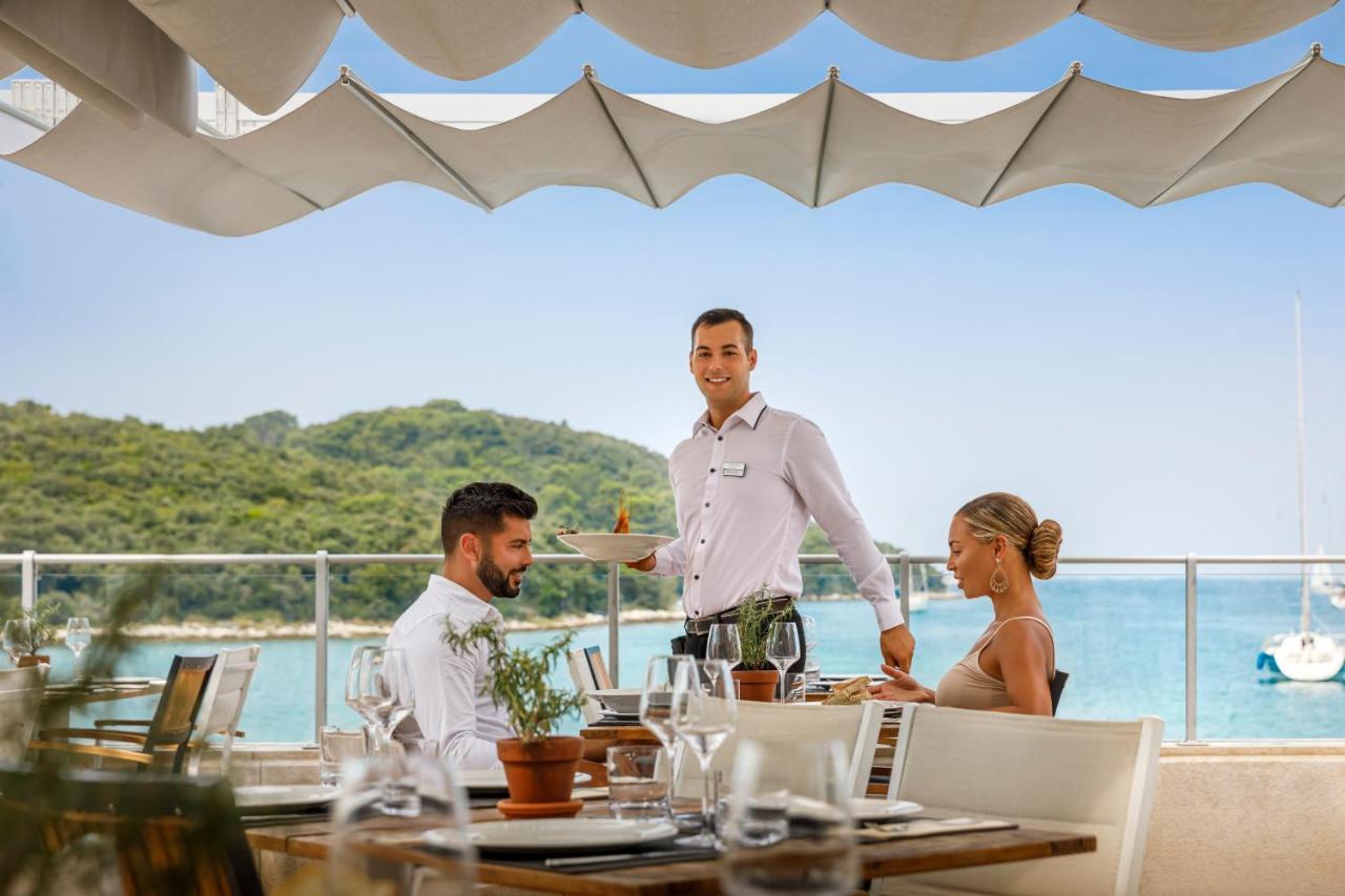 Maistra Select Riva Apartments Vrsar Εξωτερικό φωτογραφία