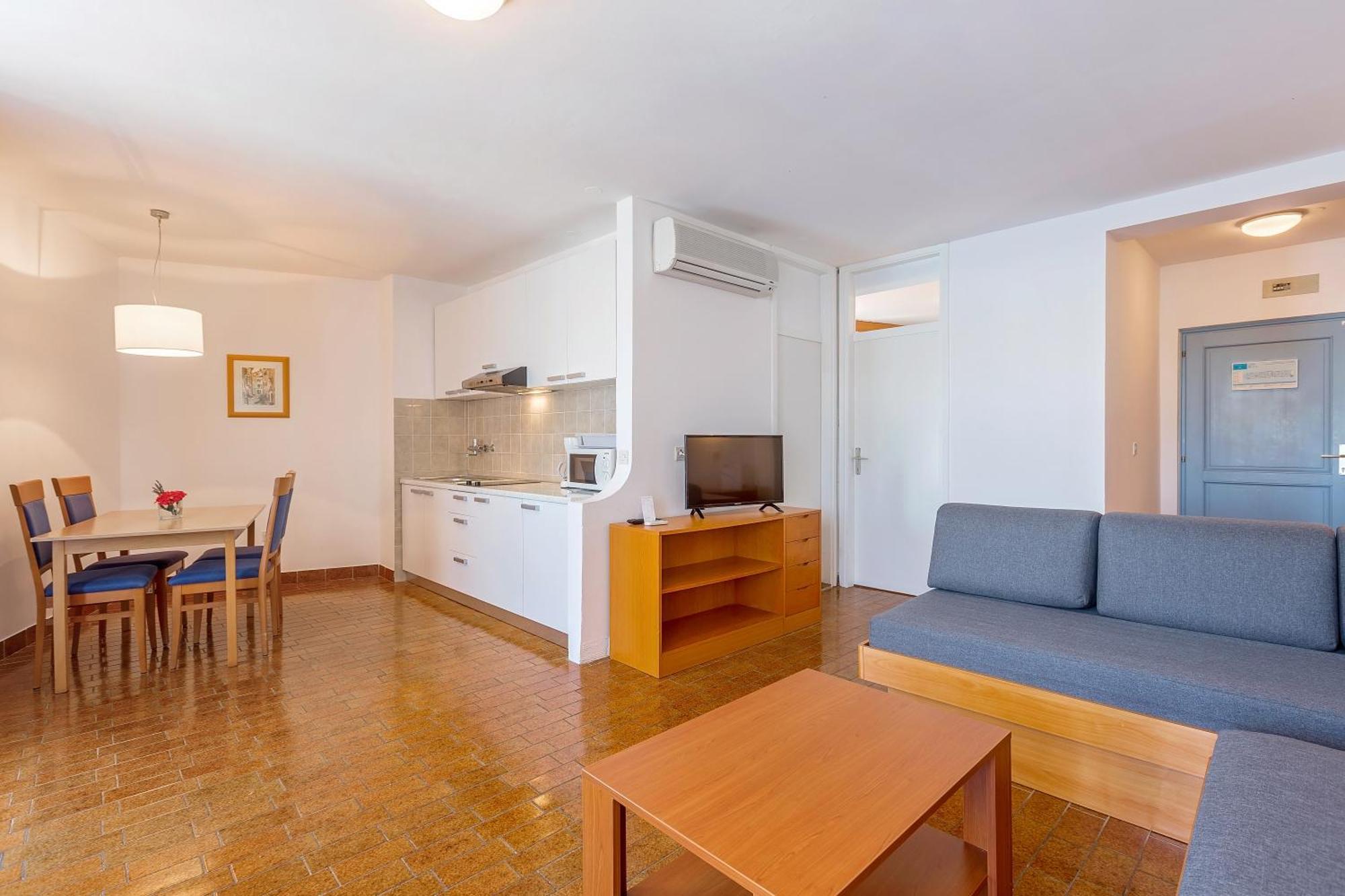 Maistra Select Riva Apartments Vrsar Εξωτερικό φωτογραφία