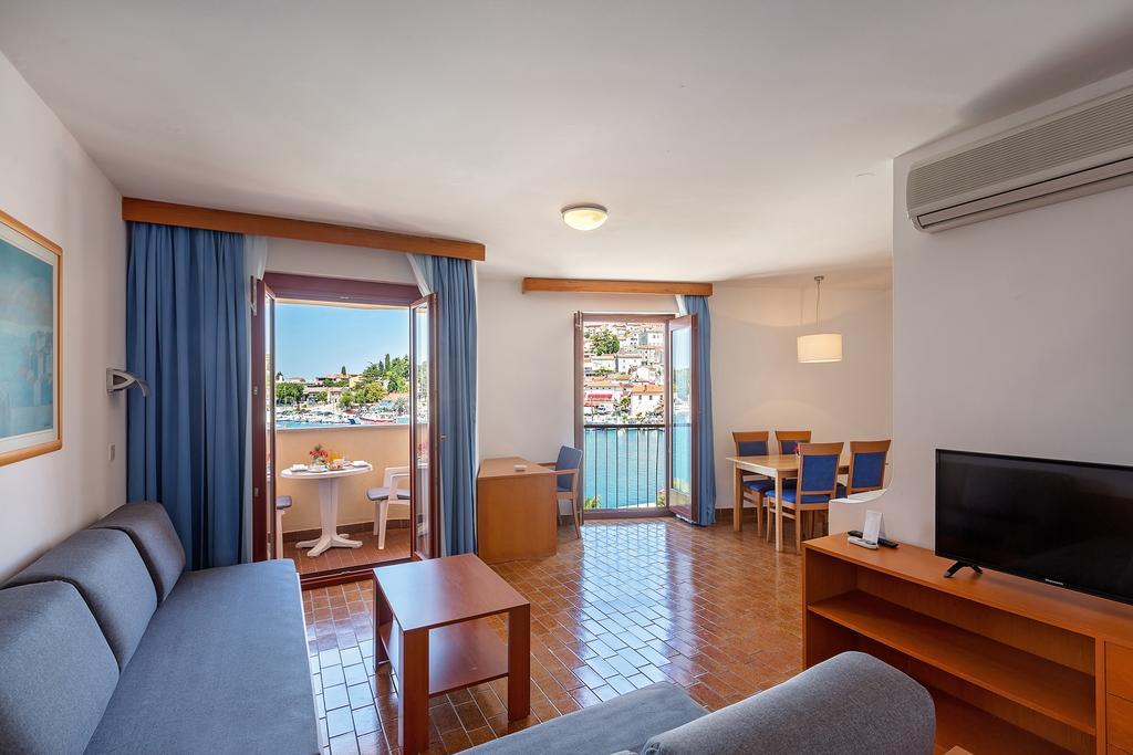 Maistra Select Riva Apartments Vrsar Εξωτερικό φωτογραφία