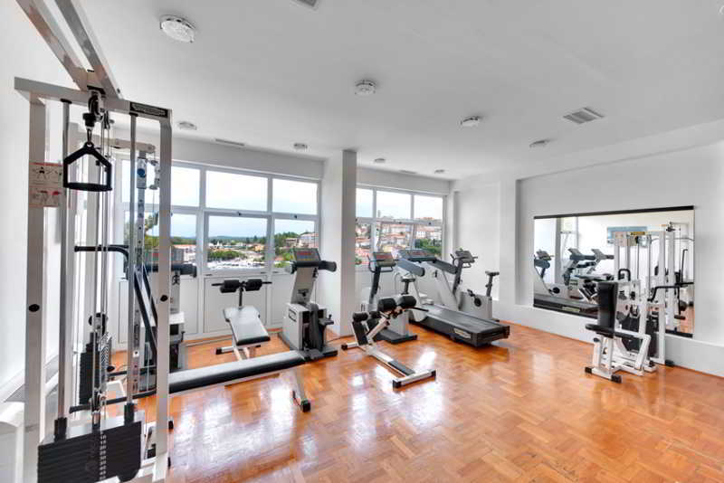 Maistra Select Riva Apartments Vrsar Εξωτερικό φωτογραφία