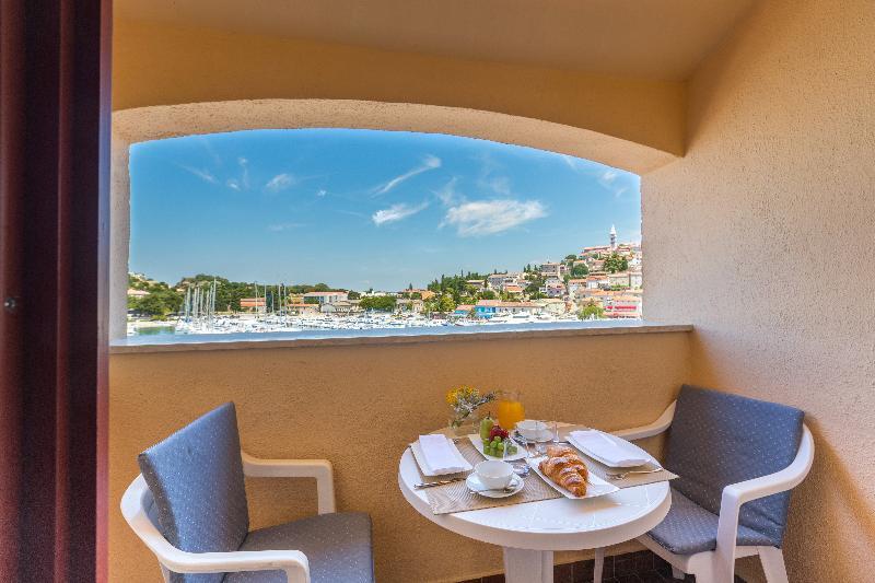 Maistra Select Riva Apartments Vrsar Εξωτερικό φωτογραφία